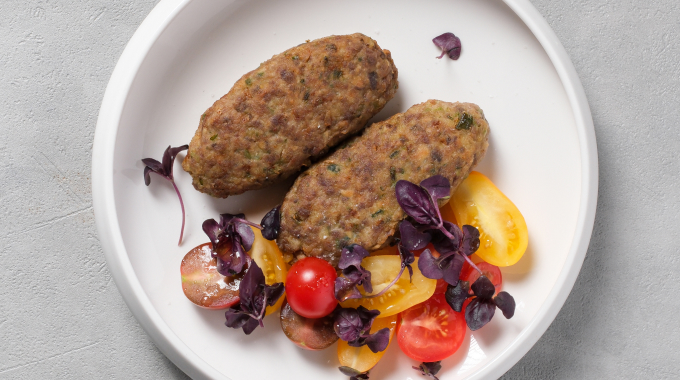 Турнедо из телятины с рататуем-конфи и вишневым бальзамическим уксусом-изображение-2