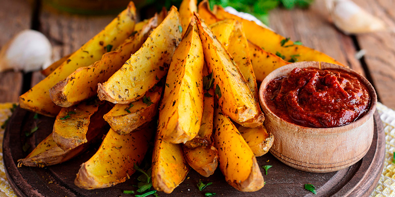 Картофель по-деревенски в мультиварке